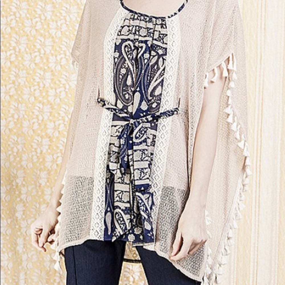 Tassel detail multi contrast top